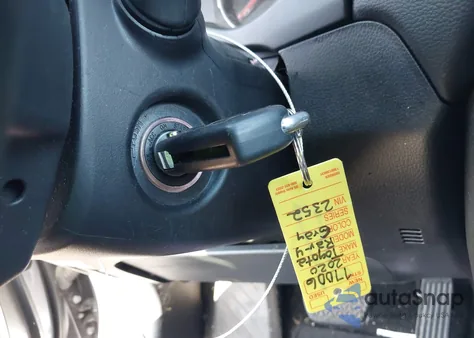 2020 Toyota Rav4 Le z USA, uszkodzony, nr VIN 2T3H1RFV3LW102352